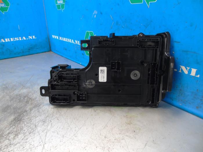 Gebruikte Computer Body Control Tesla Model Y (5YJY) RWD Prijs € 99,75 Margeregeling aangeboden door Maresia Auto Recycling B.V.