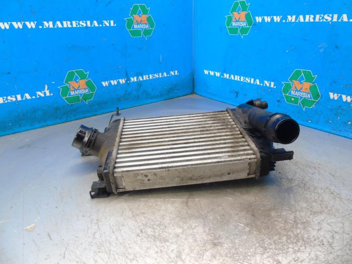 Gebruikte Intercooler Renault Captur I (2R) 0.9 Energy TCE 12V Prijs € 42,00 Margeregeling aangeboden door Maresia Auto Recycling B.V.