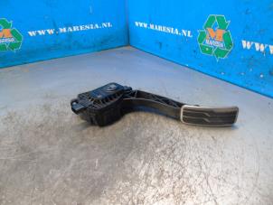 Gebruikte Gaspedaal Ford Mondeo V Wagon 2.0 Hybrid 16V Prijs € 105,00 Margeregeling aangeboden door Maresia Auto Recycling B.V.