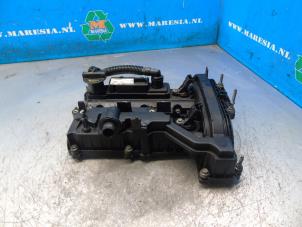 Gebruikte Kleppendeksel Ford C-Max (DXA) 1.0 Ti-VCT EcoBoost 12V 125 Prijs € 52,50 Margeregeling aangeboden door Maresia Auto Recycling B.V.