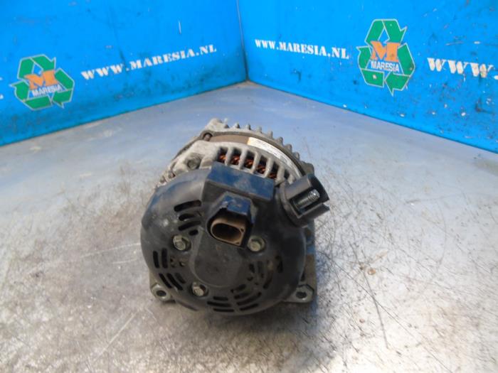 Dynamo van een Ford EcoSport (JK8) 1.0 EcoBoost 12V 125 2015