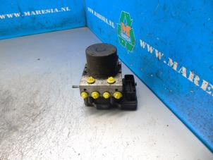 Gebruikte ABS Pomp Iveco New Daily VI 33S16, 35C16, 35S16 Prijs € 257,25 Margeregeling aangeboden door Maresia Auto Recycling B.V.