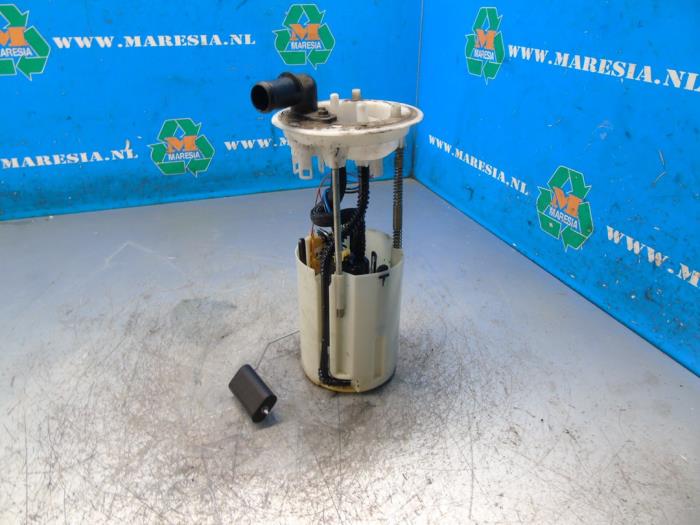 Gebruikte Tank element Pomp Iveco New Daily VI 33S16, 35C16, 35S16 Prijs € 84,00 Margeregeling aangeboden door Maresia Auto Recycling B.V.