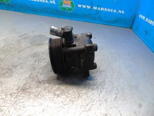 Gebruikte Pomp Servo Iveco New Daily VI 33S16, 35C16, 35S16 Prijs € 105,00 Margeregeling aangeboden door Maresia Auto Recycling B.V.