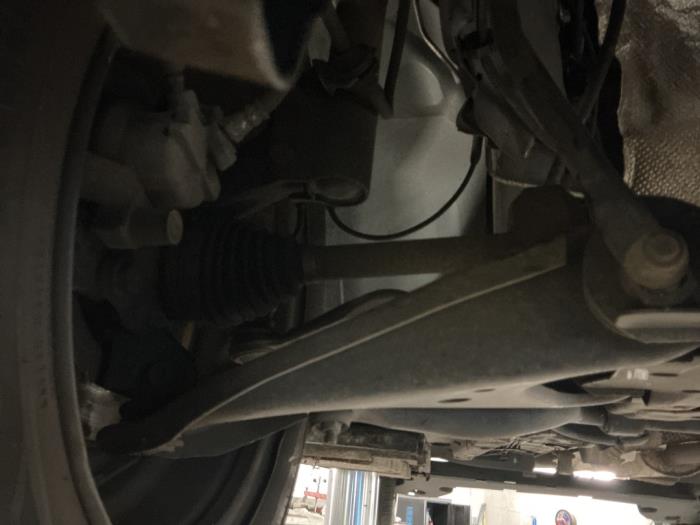 Gebruikte Aandrijfas rechts-voor Dacia Sandero II 1.0 Sce 12V Prijs € 78,75 Margeregeling aangeboden door Maresia Auto Recycling B.V.