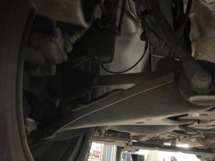 Gebruikte Aandrijfas rechts-voor Dacia Sandero II 1.0 Sce 12V Prijs € 78,75 Margeregeling aangeboden door Maresia Auto Recycling B.V.