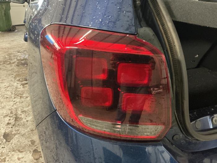 Carcasa De Luz Trasera A Prueba De Golpes Para Dacia Sandero Stepway Mk3 2021 Con Proteccion Potente Duradera Y Resistente A La Intemperie Facil Instalacion