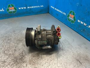 Gebruikte Pomp Airco Renault Twingo II (CN) 1.2 16V Prijs € 52,50 Margeregeling aangeboden door Maresia Auto Recycling B.V.