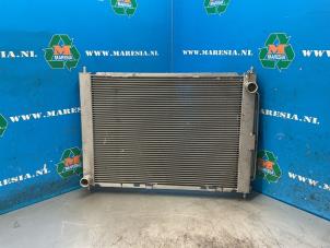 Gebruikte Radiateur Renault Twingo II (CN) 1.2 16V Prijs € 47,25 Margeregeling aangeboden door Maresia Auto Recycling B.V.
