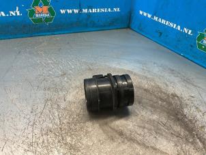 Gebruikte Luchtmassameter Volkswagen Tiguan (5N1/2) 2.0 TSI 16V 4Motion Prijs € 26,25 Margeregeling aangeboden door Maresia Auto Recycling B.V.