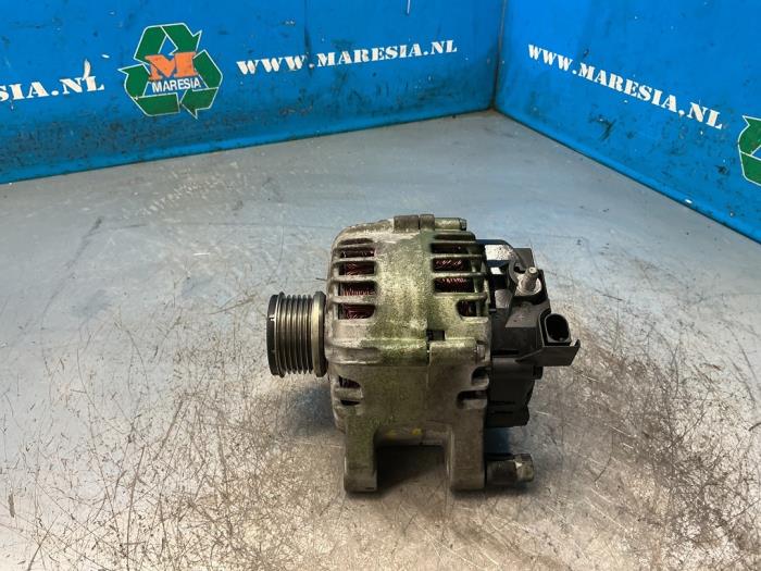 Gebruikte Dynamo Ford Fiesta 6 (JA8) 1.5 TDCi Prijs € 52,50 Margeregeling aangeboden door Maresia Auto Recycling B.V.