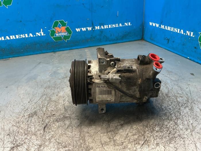 Gebruikte Aircopomp Renault Captur I (2R) 1.2 TCE 16V EDC Prijs € 105,00 Margeregeling aangeboden door Maresia Auto Recycling B.V.