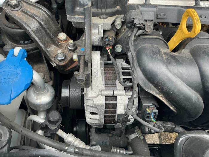 Gebruikte Dynamo Kia Venga 1.6 CVVT 16V Prijs € 84,00 Margeregeling aangeboden door Maresia Auto Recycling B.V.