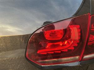 Gebruikte Achterlicht rechts Volkswagen Golf VI Cabrio (1K) 1.2 TSI Prijs € 68,25 Margeregeling aangeboden door Maresia Auto Recycling B.V.