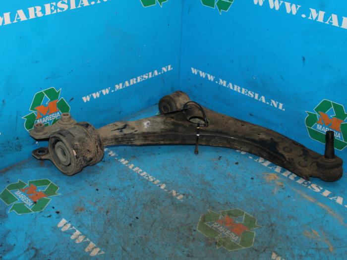 Front lower wishbone, right Ford Focus