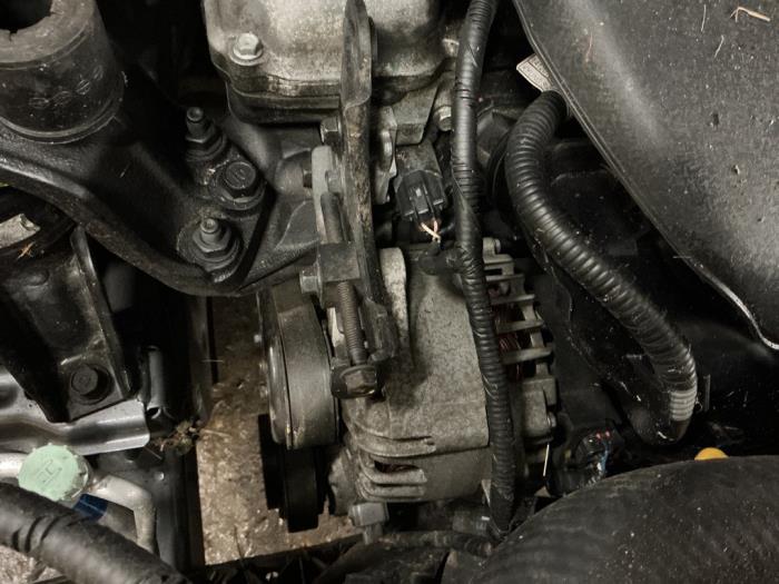 Gebruikte Dynamo Hyundai iX35 (LM) 1.6 GDI 16V Prijs € 52,50 Margeregeling aangeboden door Maresia Auto Recycling B.V.