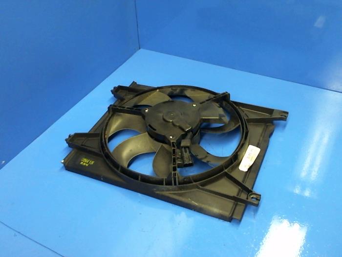 Air conditioning cooling fans Kia Cerato
