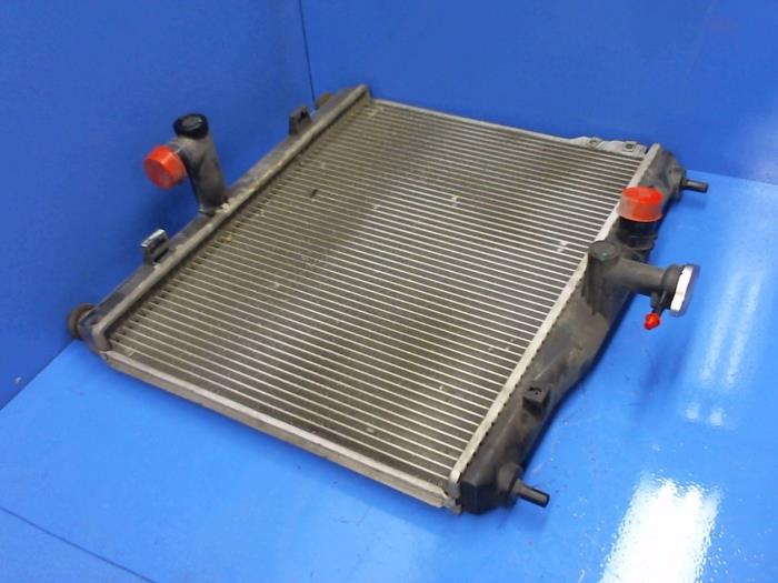 Gebruikte Radiateur Hyundai Getz 1.5 CRDi 16V Prijs € 52,50 Margeregeling aangeboden door Maresia Auto Recycling B.V.