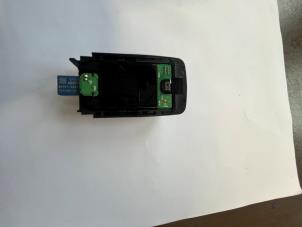 Gebruikte Regensensor Toyota RAV4 (A5) 2.5 Hybrid 16V AWD Prijs € 57,75 Margeregeling aangeboden door Maresia Auto Recycling B.V.