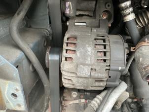 Gebruikte Dynamo Opel Vivaro 2.0 CDTI Prijs € 89,25 Margeregeling aangeboden door Maresia Auto Recycling B.V.