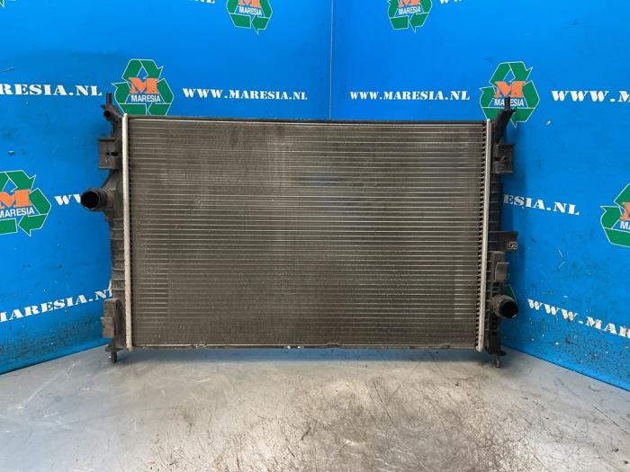 Gebruikte Radiateur Peugeot Partner (EA//EF/EN/EU) 1.5 BlueHDi 75 Prijs € 89,25 Margeregeling aangeboden door Maresia Auto Recycling B.V.