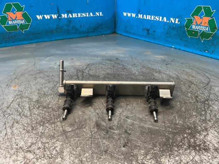 Gebruikte Injector brug Renault Twingo III (AH) 1.0 SCe 75 12V Prijs € 78,75 Margeregeling aangeboden door Maresia Auto Recycling B.V.