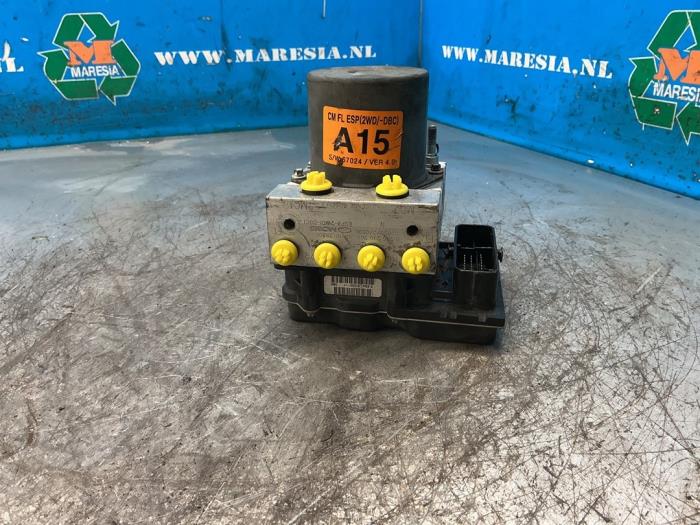 Gebruikte ABS Pomp Hyundai Santa Fe II (CM) 2.2 CRDi 16V 4x2 Prijs € 131,25 Margeregeling aangeboden door Maresia Auto Recycling B.V.