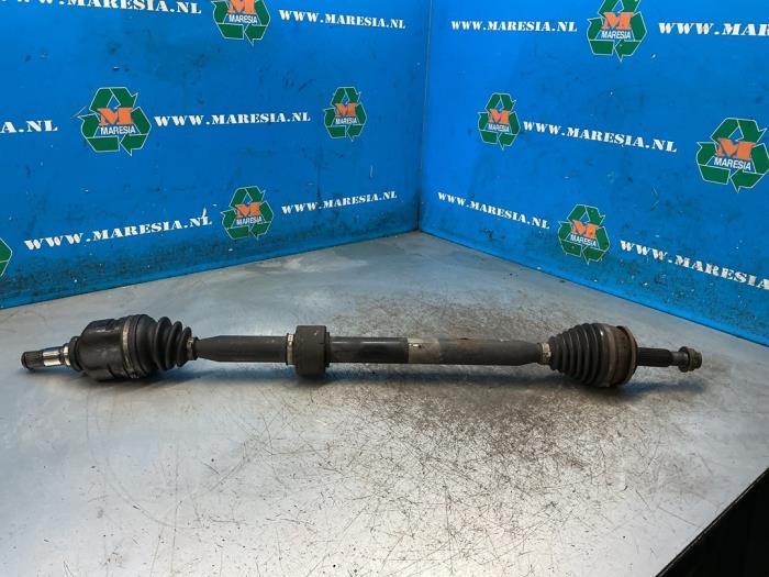 Gebruikte Steekas rechts-voor Toyota Auris (E15) 1.6 Dual VVT-i 16V Prijs € 52,50 Margeregeling aangeboden door Maresia Auto Recycling B.V.