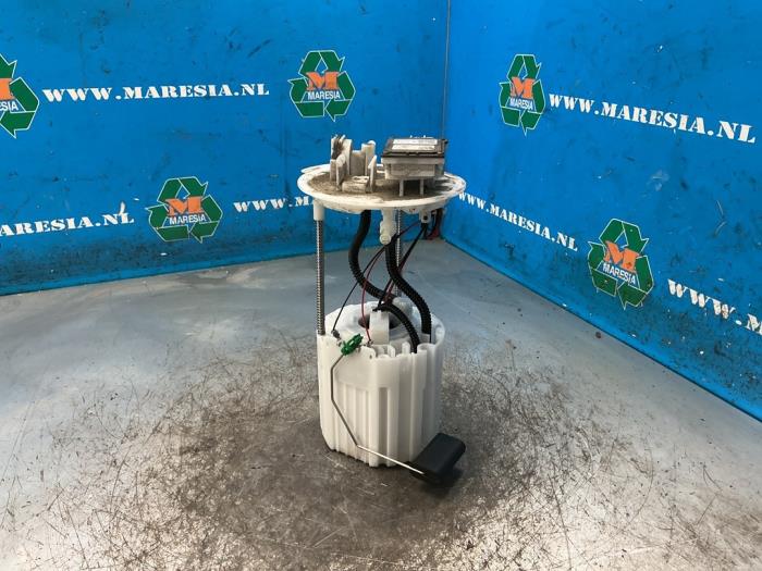 Gebruikte Tank element Pomp Hyundai Tucson (NX) 1.6 T-GDI HEV Prijs € 105,00 Margeregeling aangeboden door Maresia Auto Recycling B.V.