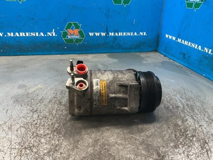 Gebruikte Aircopomp Ford Focus 3 Wagon 1.0 Ti-VCT EcoBoost 12V 100 Prijs € 78,75 Margeregeling aangeboden door Maresia Auto Recycling B.V.