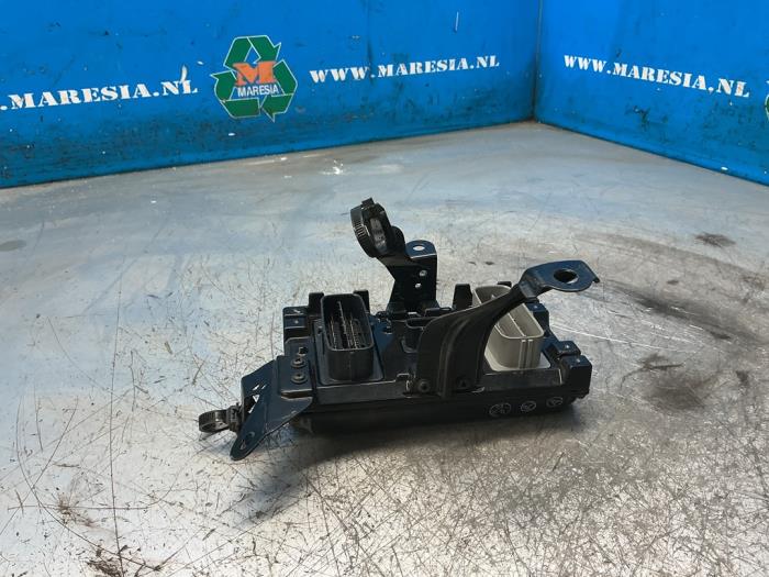Gebruikte Computer ABS Lexus IS (E3) 300h 2.5 16V Prijs € 252,00 Margeregeling aangeboden door Maresia Auto Recycling B.V.
