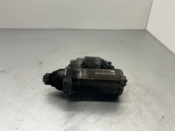 Gebruikte Startmotor Seat Ibiza ST (6J8) 1.0 EcoTSI 12V Prijs € 42,00 Margeregeling aangeboden door Maresia Auto Recycling B.V.
