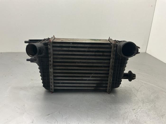 Gebruikte Intercooler Nissan Micra (K13) 1.2 12V DIG-S Prijs € 47,25 Margeregeling aangeboden door Maresia Auto Recycling B.V.