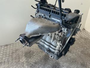 Motor van een Mitsubishi Colt (Z2/Z3) 1.5 16V 2010