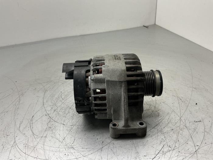 Gebruikte Dynamo Alfa Romeo MiTo (955) 1.4 TB 16V Prijs € 78,75 Margeregeling aangeboden door Maresia Auto Recycling B.V.