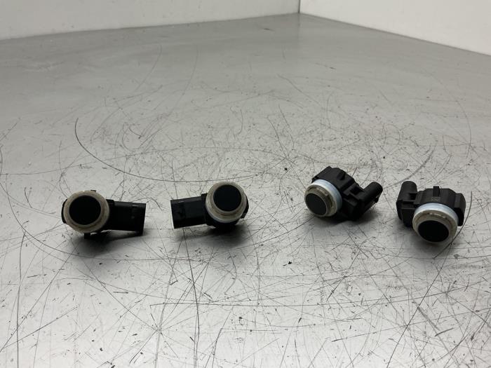 Gebruikte PDC Sensor Set Kia EV6 (CV) 84 kWh RWD Prijs € 173,25 Margeregeling aangeboden door Maresia Auto Recycling B.V.