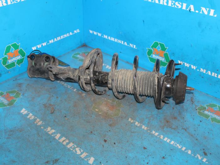 Front shock absorber rod, left Hyundai I10