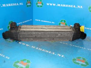 Gebruikte Intercooler Ford Mondeo III 2.0 TDCi/TDDi 115 16V Prijs € 36,75 Margeregeling aangeboden door Maresia Auto Recycling B.V.