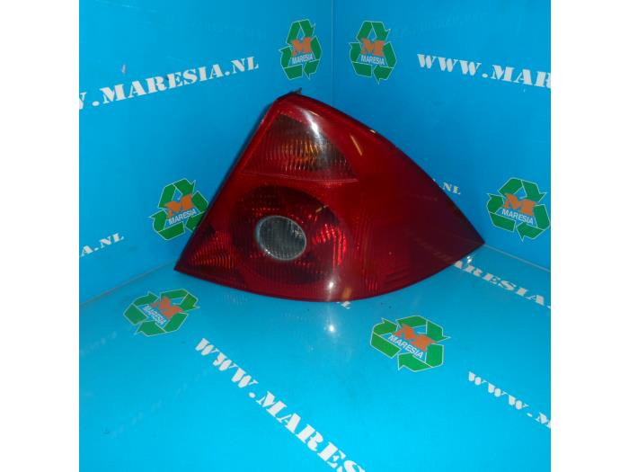 Taillight, right - d9bc3563-a68c-4b34-a0c9-92734fe05244.jpg