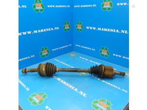 Gebruikte Steekas links-voor Nissan Almera Tino (V10M) 1.8 16V Prijs € 52,50 Margeregeling aangeboden door Maresia Auto Recycling B.V.