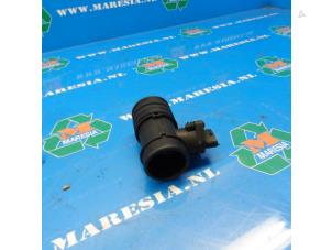 Gebruikte Luchthoeveelheidsmeter Opel Agila (A) 1.2 16V Twin Port Prijs € 14,70 Margeregeling aangeboden door Maresia Auto Recycling B.V.