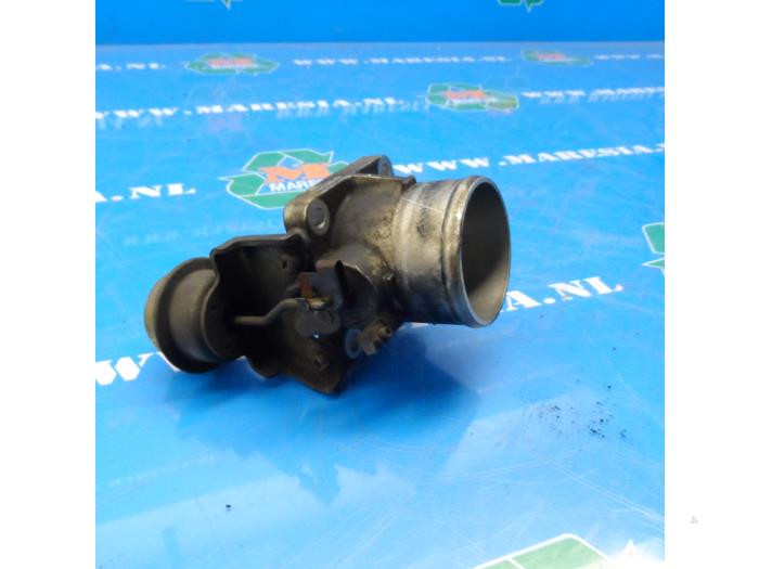 Gebruikte Gasklephuis Renault Vel Satis (BJ) 3.0 dCi V6 24V Prijs € 78,75 Margeregeling aangeboden door Maresia Auto Recycling B.V.