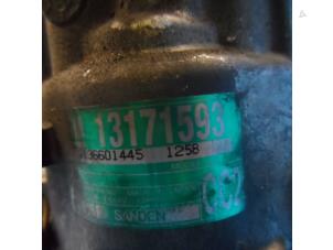 Gebruikte Pomp Airco Opel Vectra C Caravan 2.0 DTI 16V Prijs € 105,00 Margeregeling aangeboden door Maresia Auto Recycling B.V.