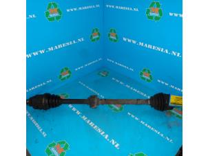 Gebruikte Homokineetas rechts-voor Toyota Corolla (E12) 1.4 16V VVT-i Prijs € 52,50 Margeregeling aangeboden door Maresia Auto Recycling B.V.