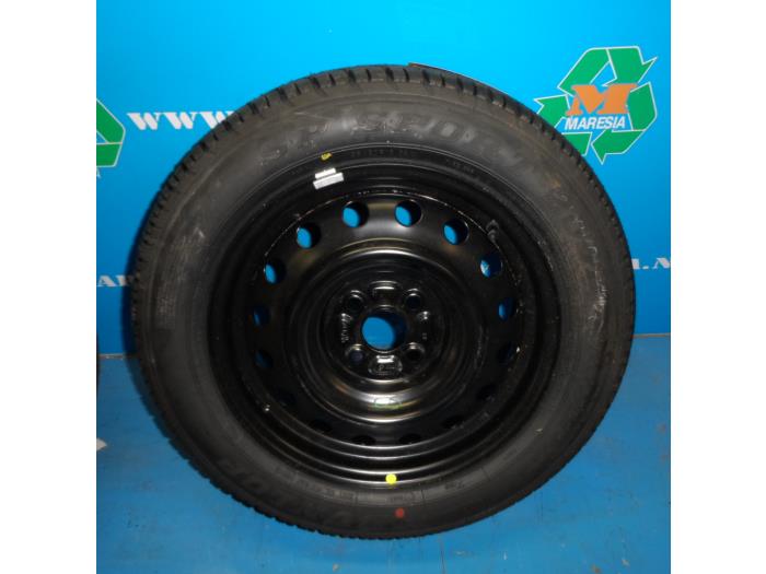Wheel + tyre Toyota Corolla