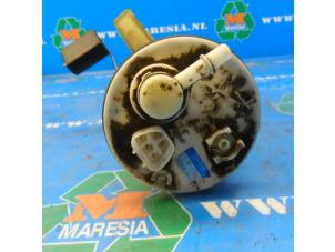 Gebruikte Tank element Pomp Toyota Corolla (E12) 1.6 16V VVT-i Prijs € 52,50 Margeregeling aangeboden door Maresia Auto Recycling B.V.