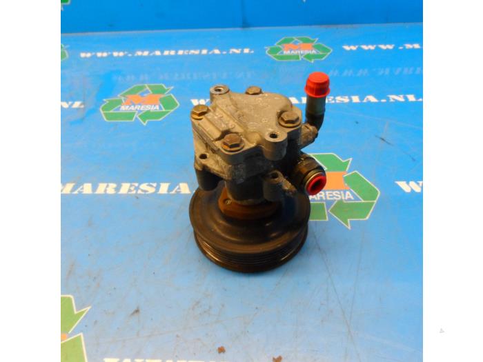 Gebruikte Stuurpomp Volkswagen Golf IV (1J1) 1.4 16V Prijs € 8,40 Margeregeling aangeboden door Maresia Auto Recycling B.V.