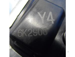 Gebruikte Portierslot Mechaniek 4Deurs links-achter Toyota Avensis (T25/B1D) 2.0 16V VVT-i D4 Prijs € 42,00 Margeregeling aangeboden door Maresia Auto Recycling B.V.