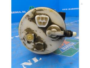 Gebruikte Tank element Pomp Toyota Celica (ZZT230/231) 1.8i 16V Prijs € 63,00 Margeregeling aangeboden door Maresia Auto Recycling B.V.