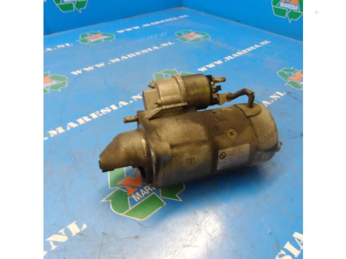Startmotor van een BMW X5 (E53) 3.0d 24V 2002